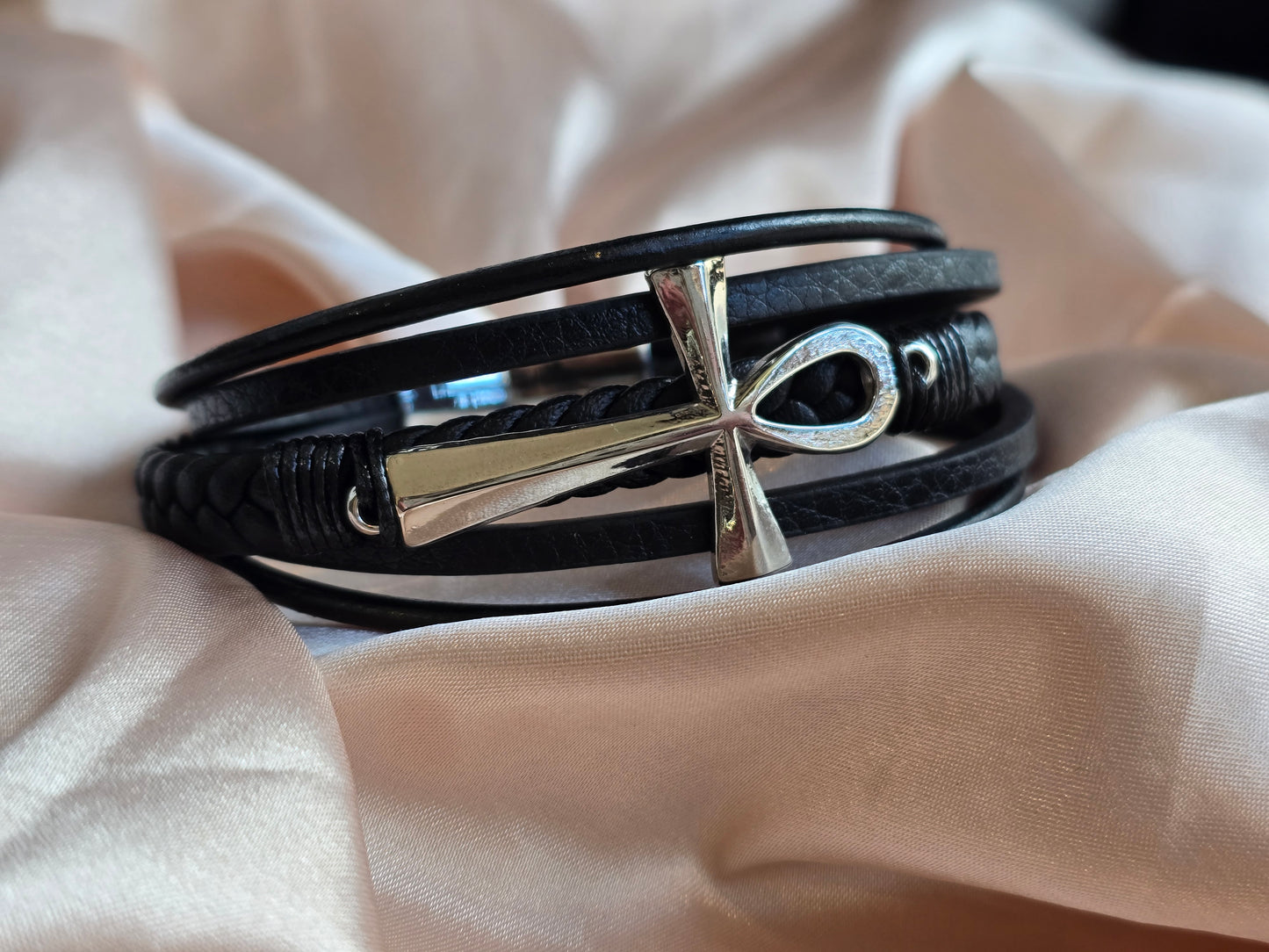 Bracelet simili cuir "croix d'Ankh"