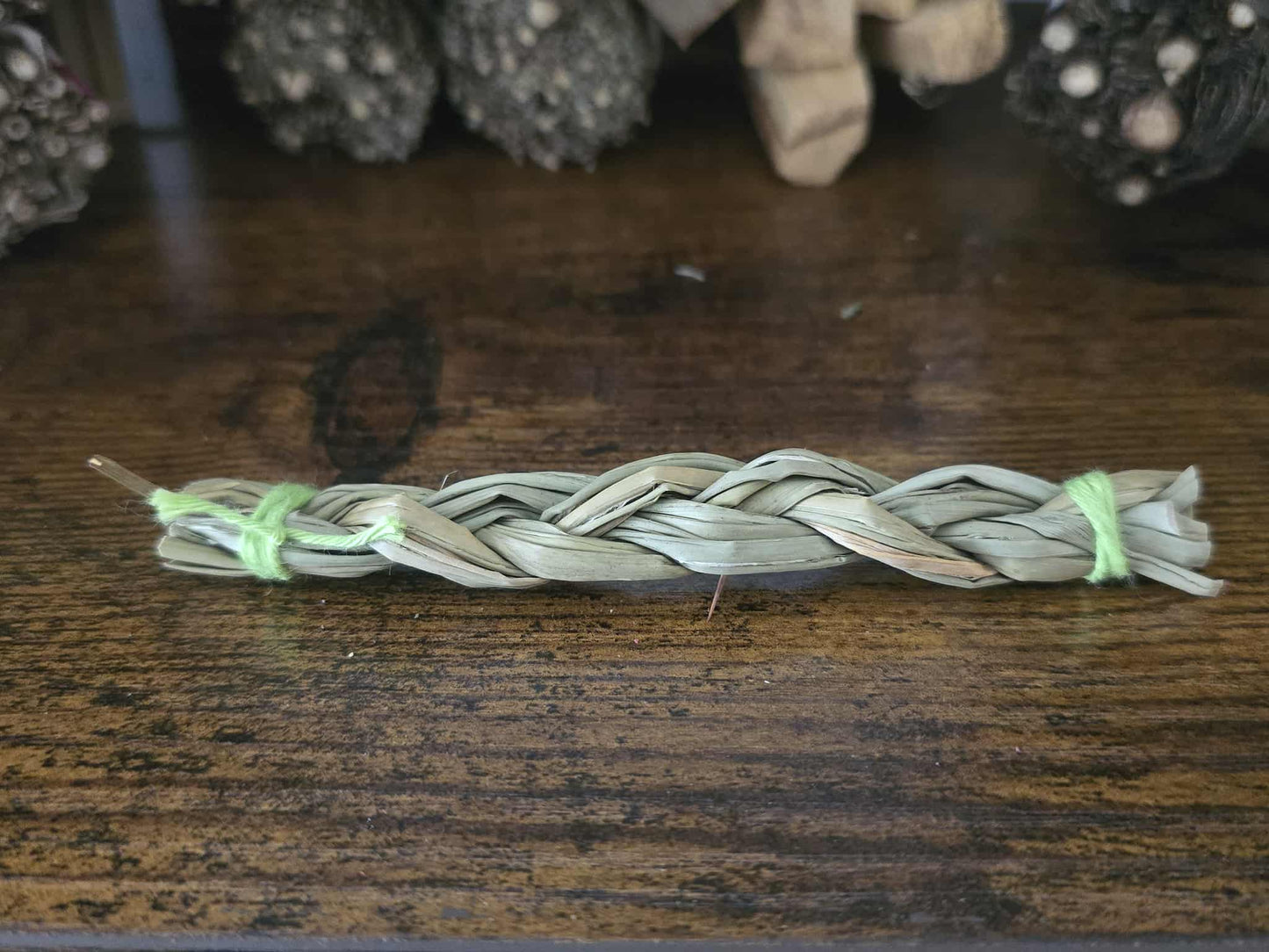 Foin d’odeur tressé sweetgrass traditionnel pour attirer énergies positives et sérénité