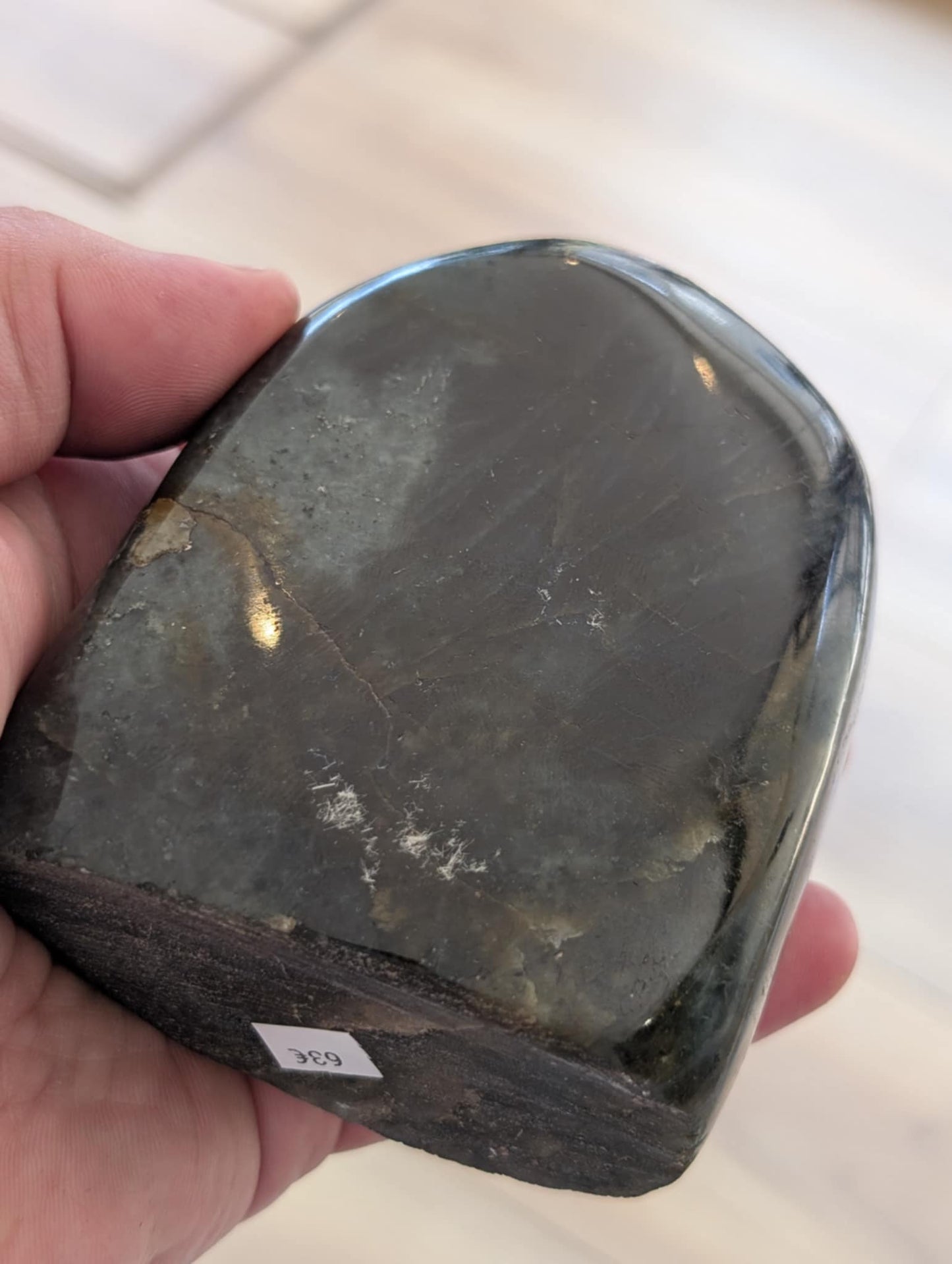 Forme libre de Labradorite polie