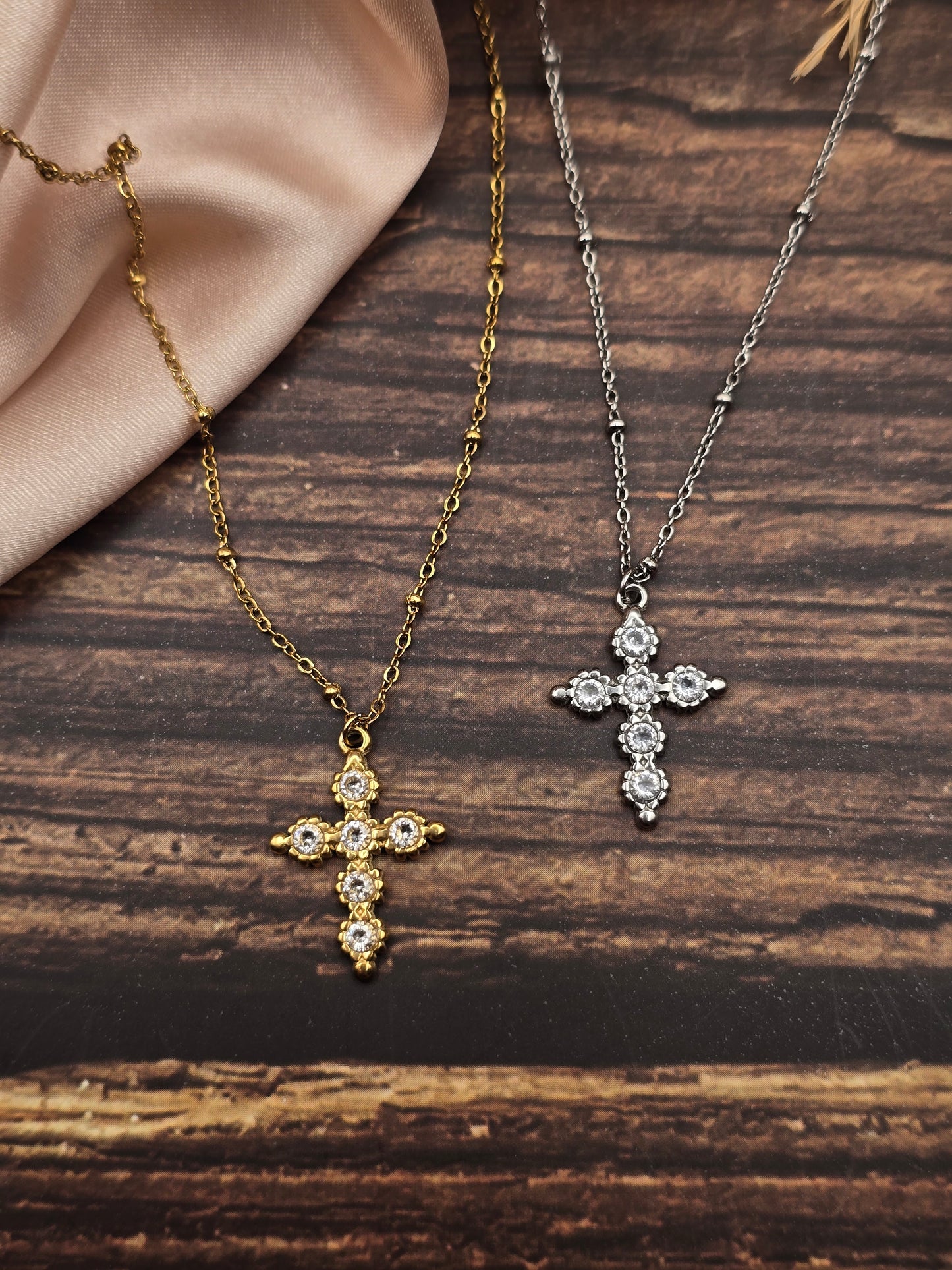 Collier Croix Éclat