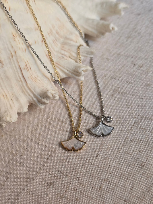 Collier Feuille de Ginkgo – Acier inoxydable