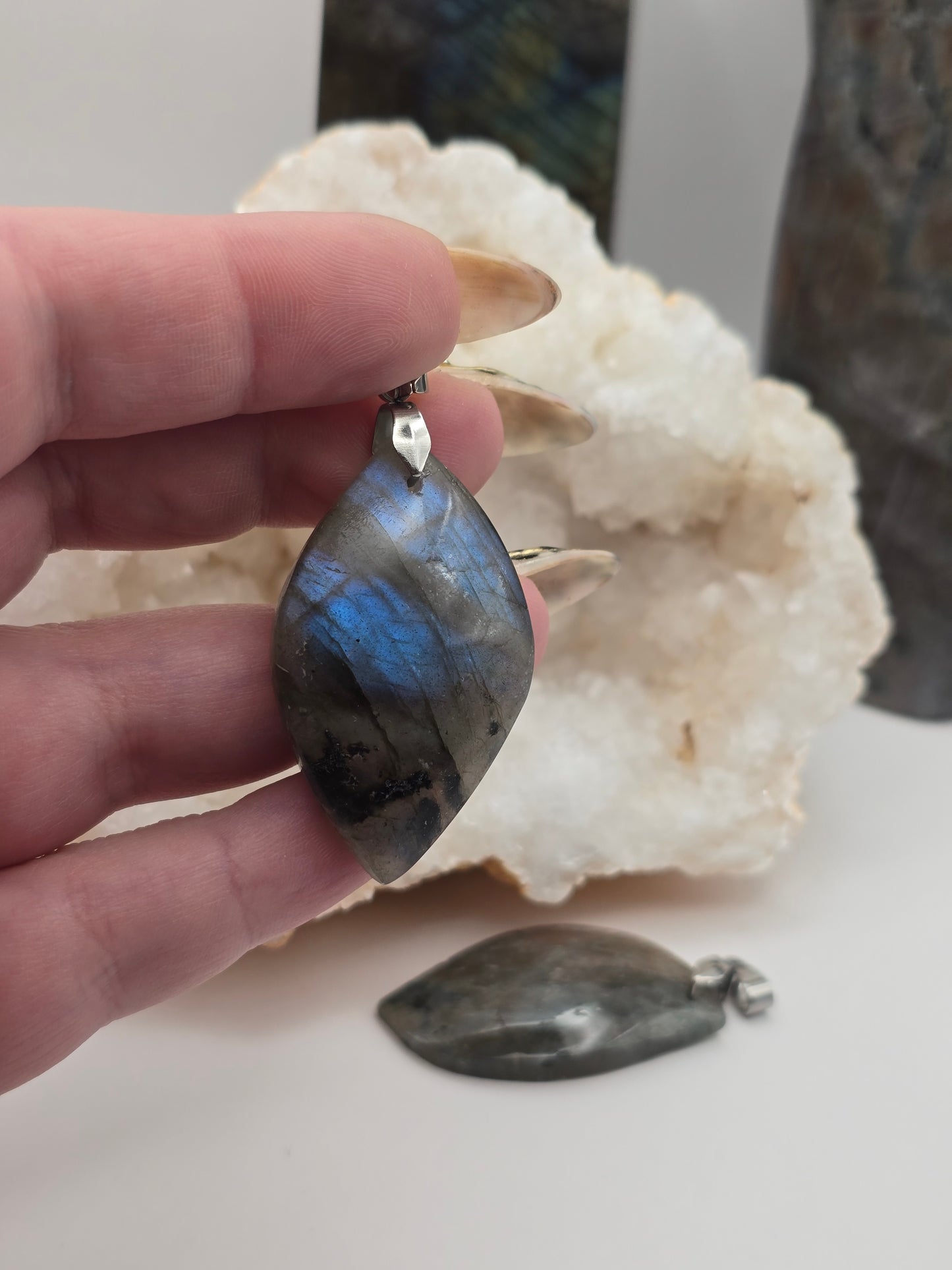 Pendentif labradorite sur chaine