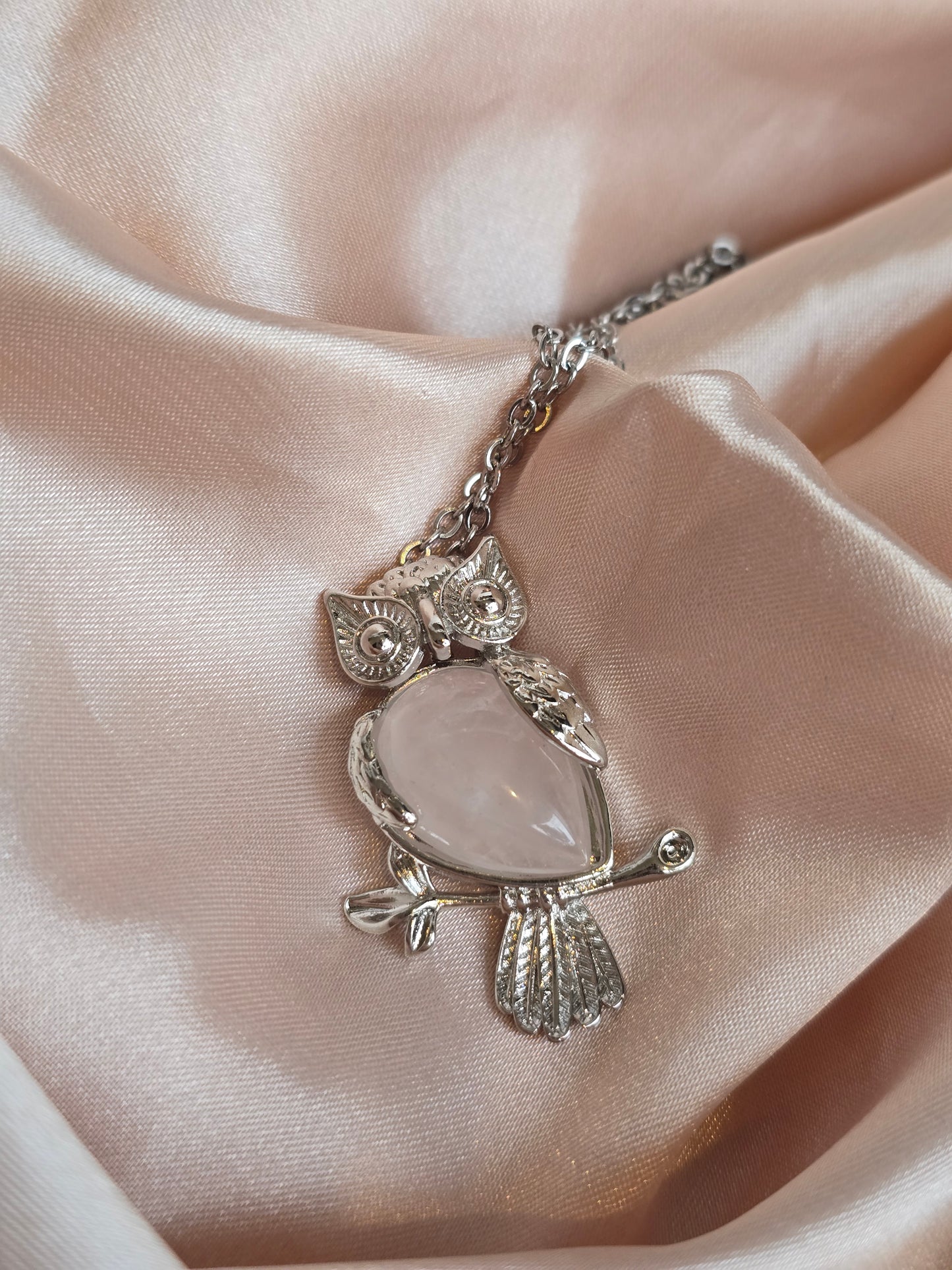 Collier en acier inoxydable avec hiboux en pierre naturelle