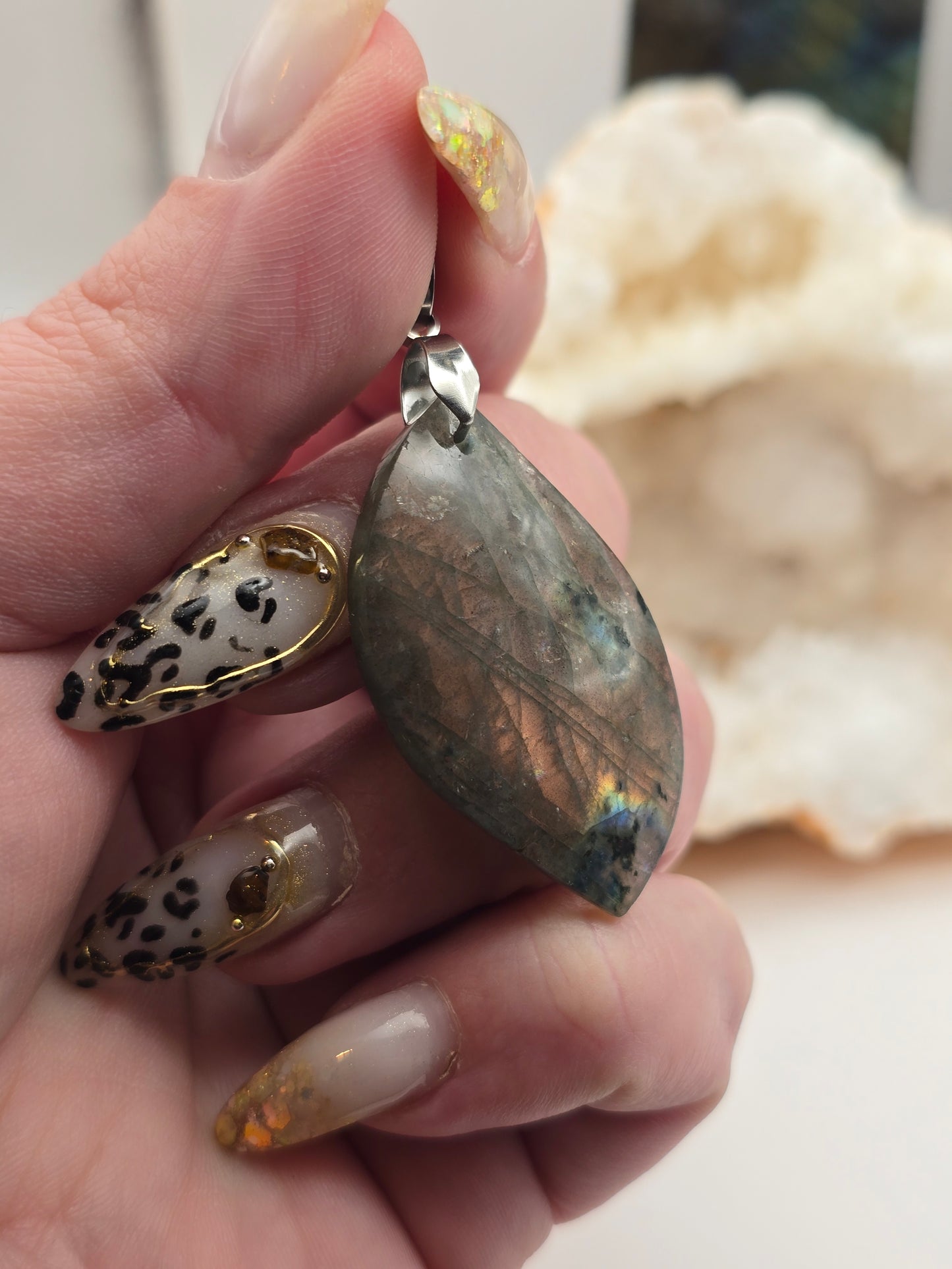 Pendentif labradorite sur chaine