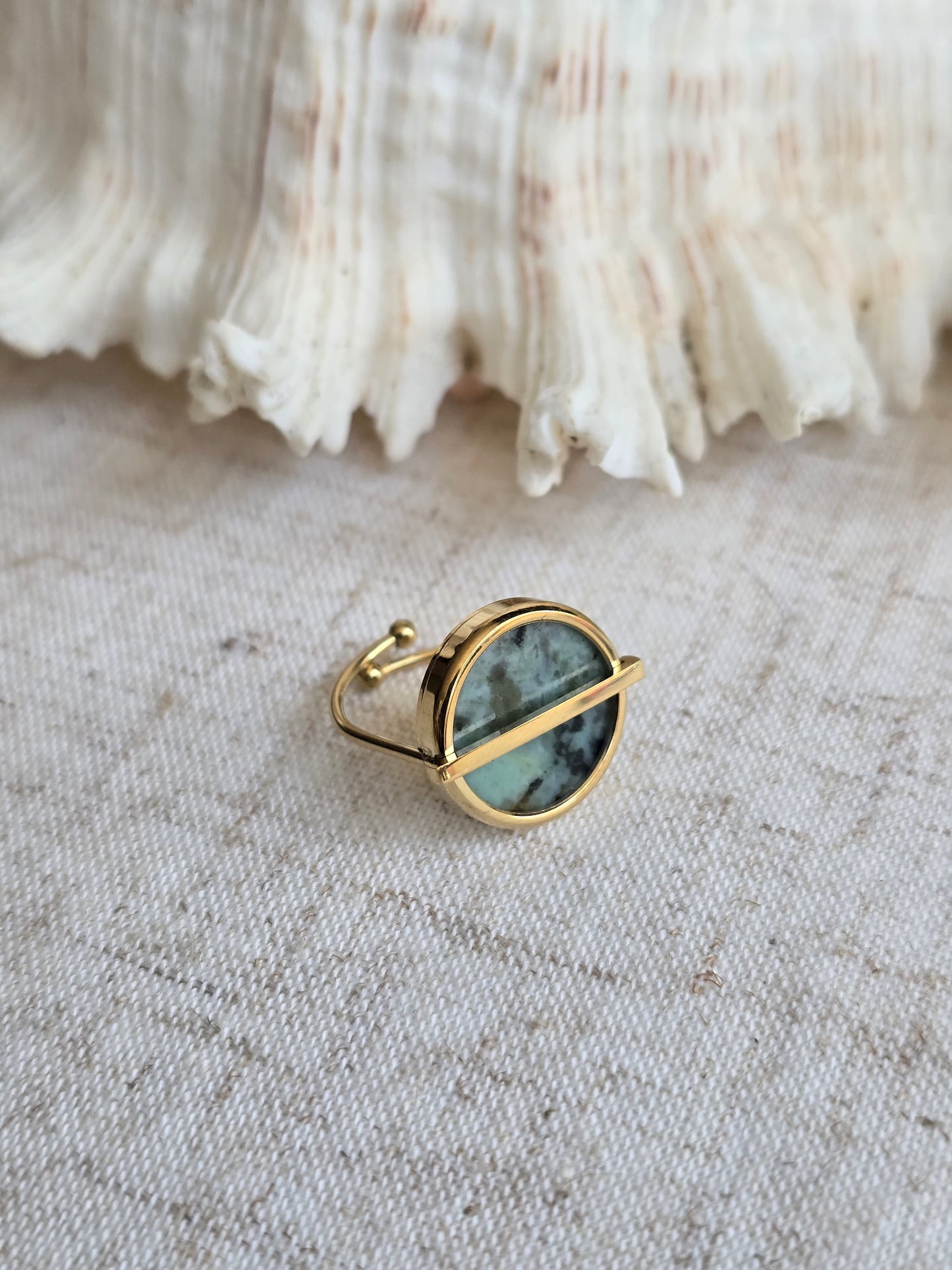 Bague pierres dorée