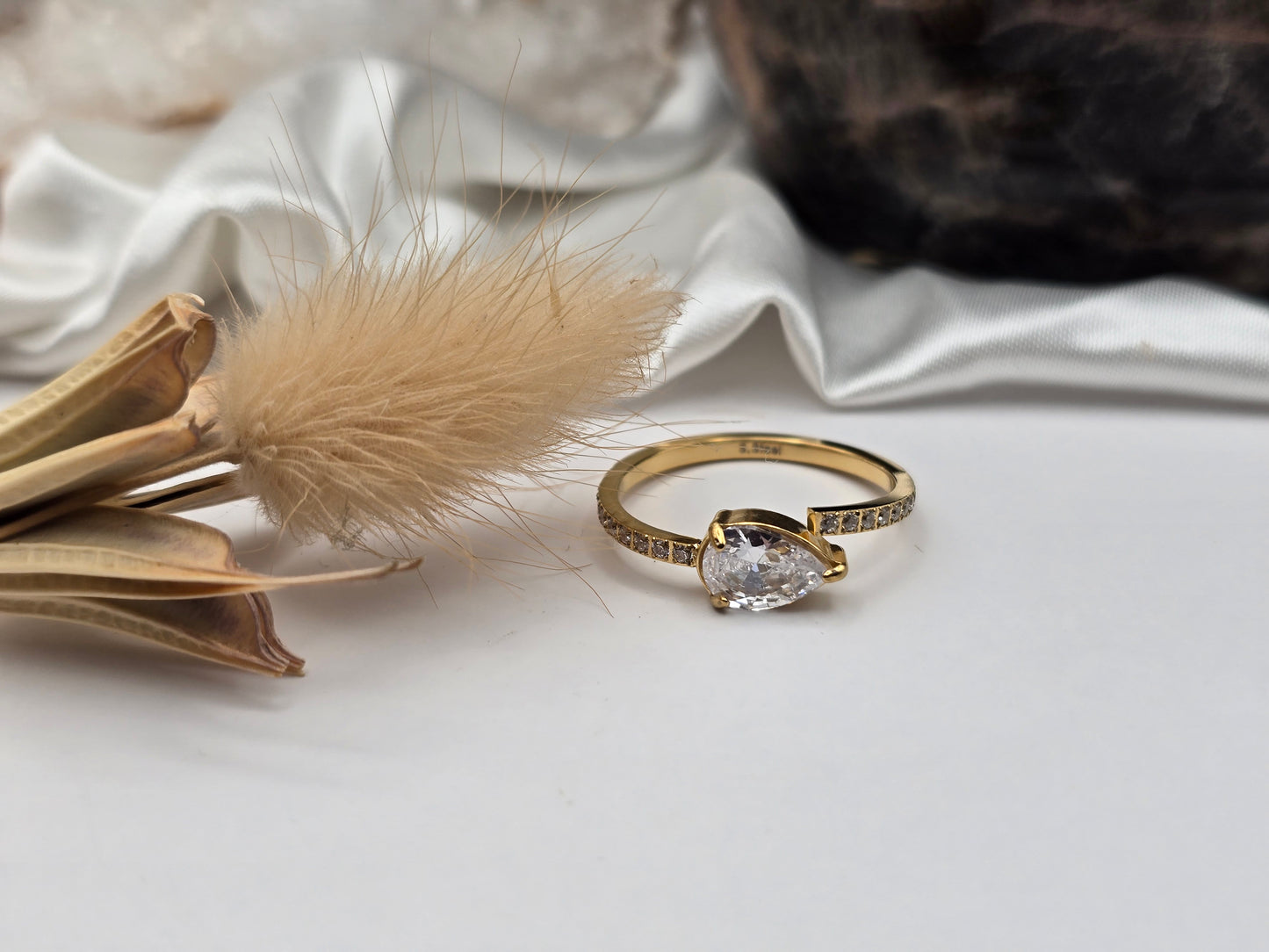 Bague “Élégance Marquise”