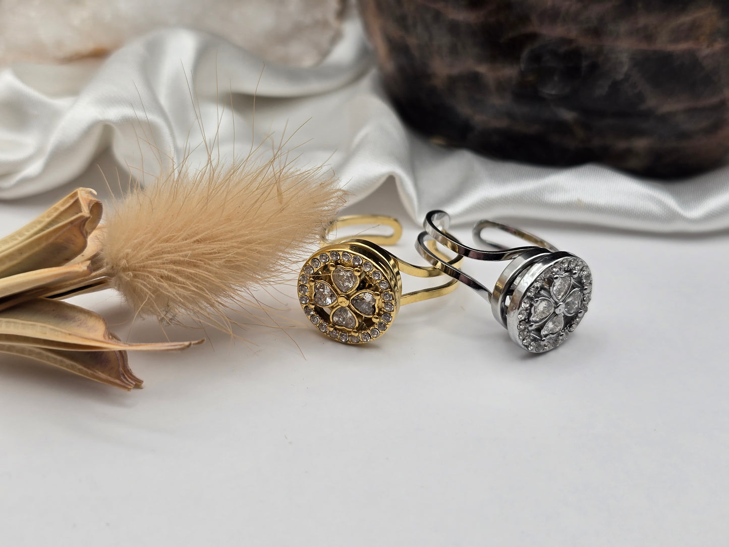 Bague Anti-Stress “Fleur Strassée” – Doré ou Argenté