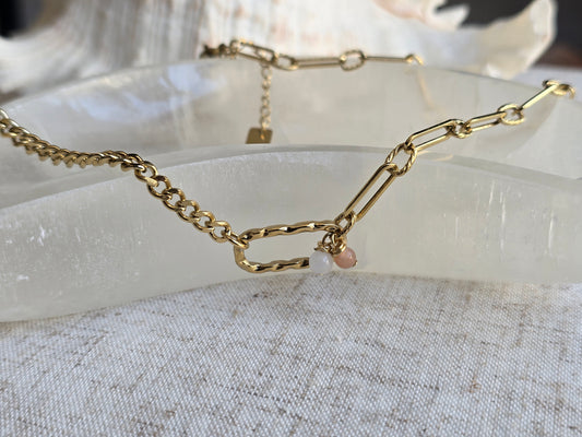 Collier épure dorée