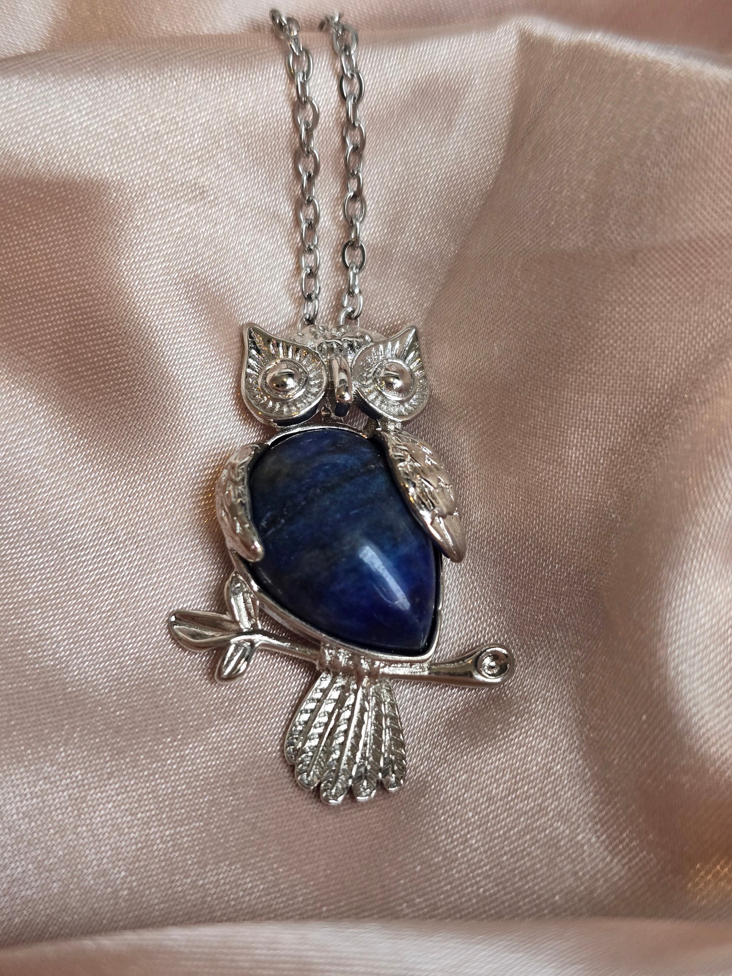 Collier en acier inoxydable avec hiboux en pierre naturelle