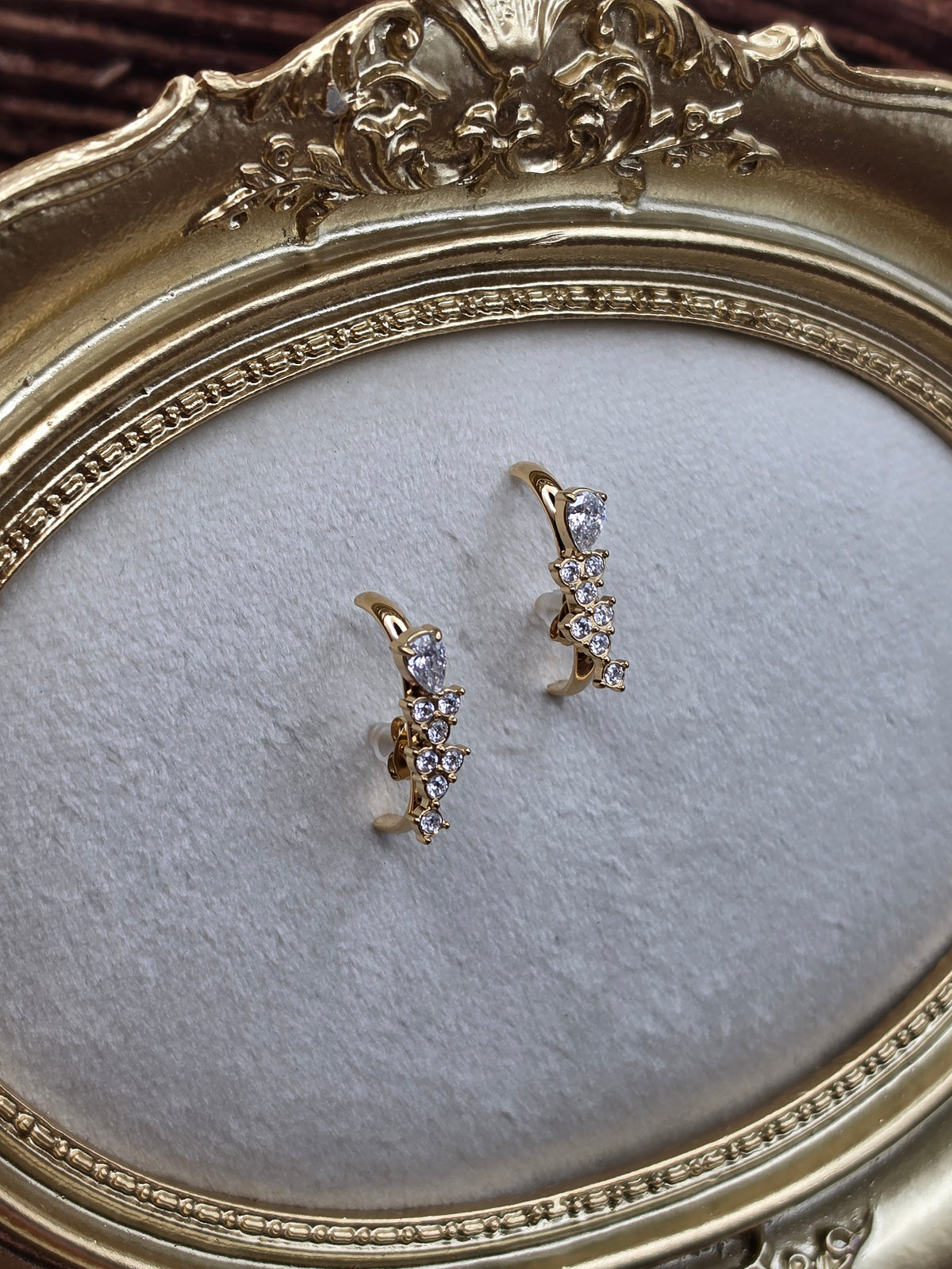 ✨ Boucles d'oreilles Livia – Cascade de Cristaux