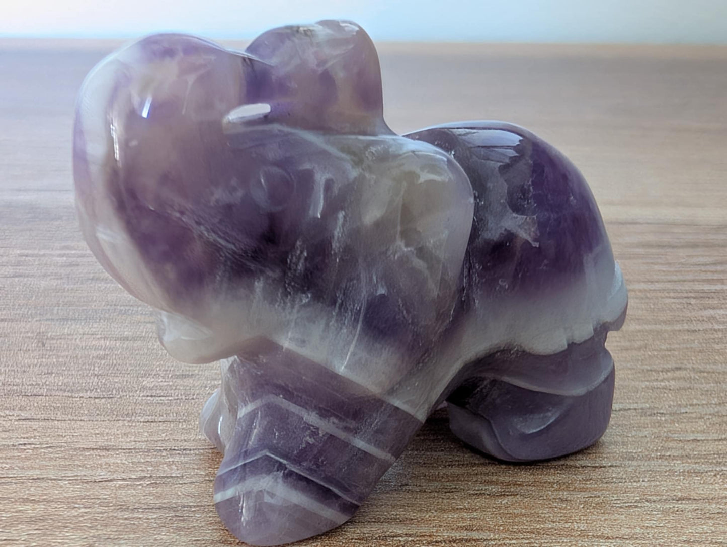 Eléphant en améthyste