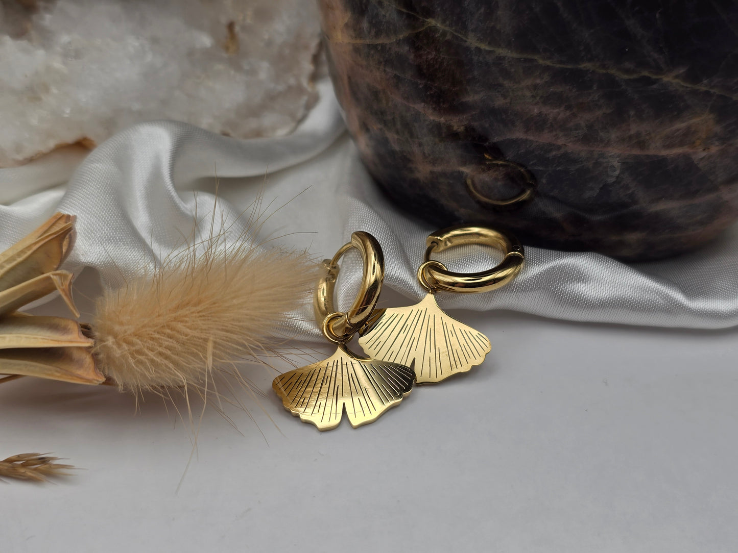 Boucles d’oreilles “Feuille de Ginkgo” – Doré