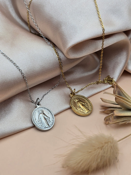 Collier vierge marie