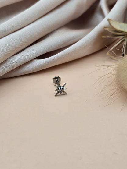 Piercing Étoile – Titane & Zirconium