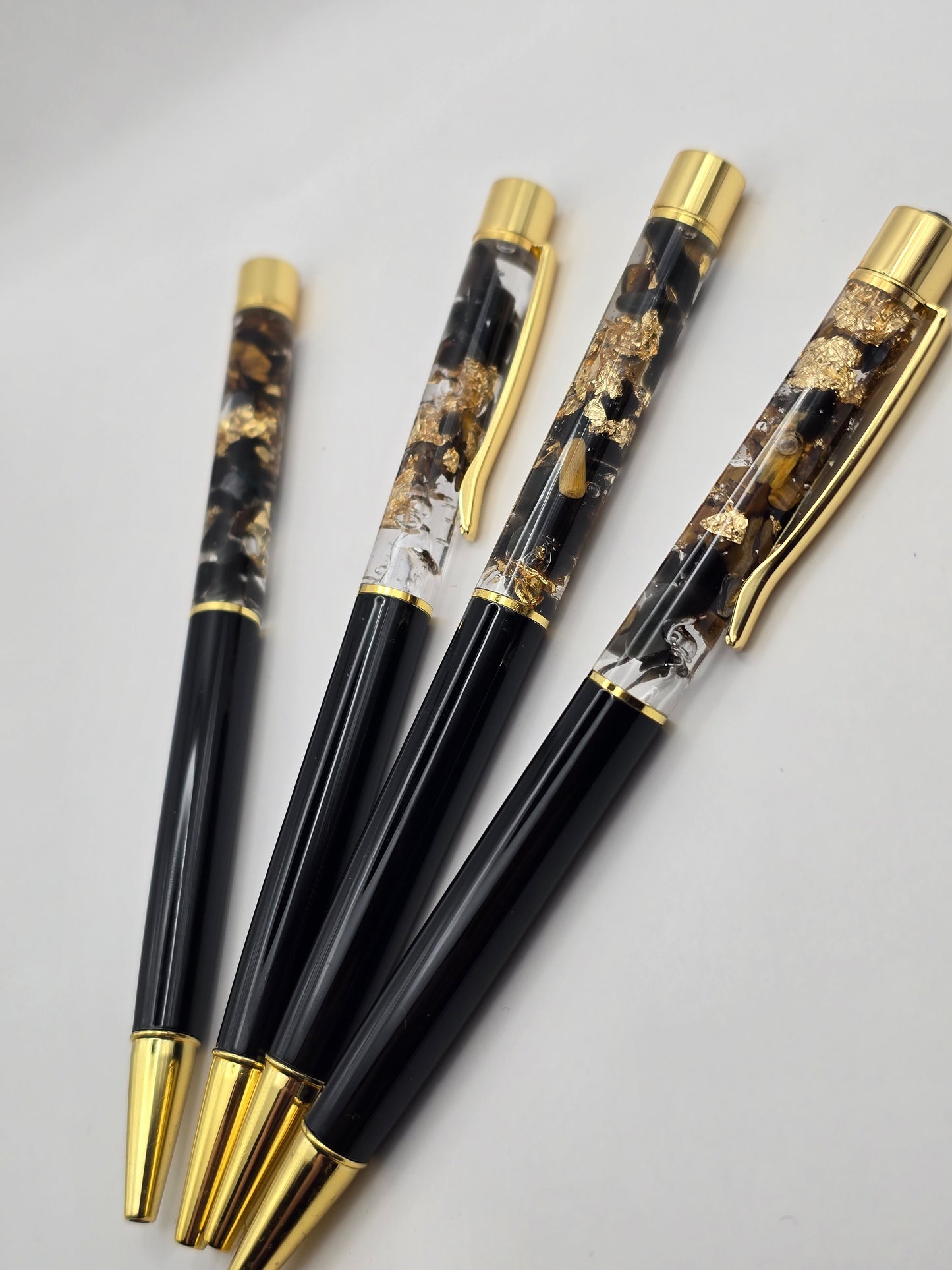 Stylos en pierres naturelles