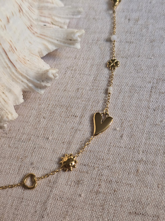 Bracelet Charms Dorés – Cœur & Fleurs