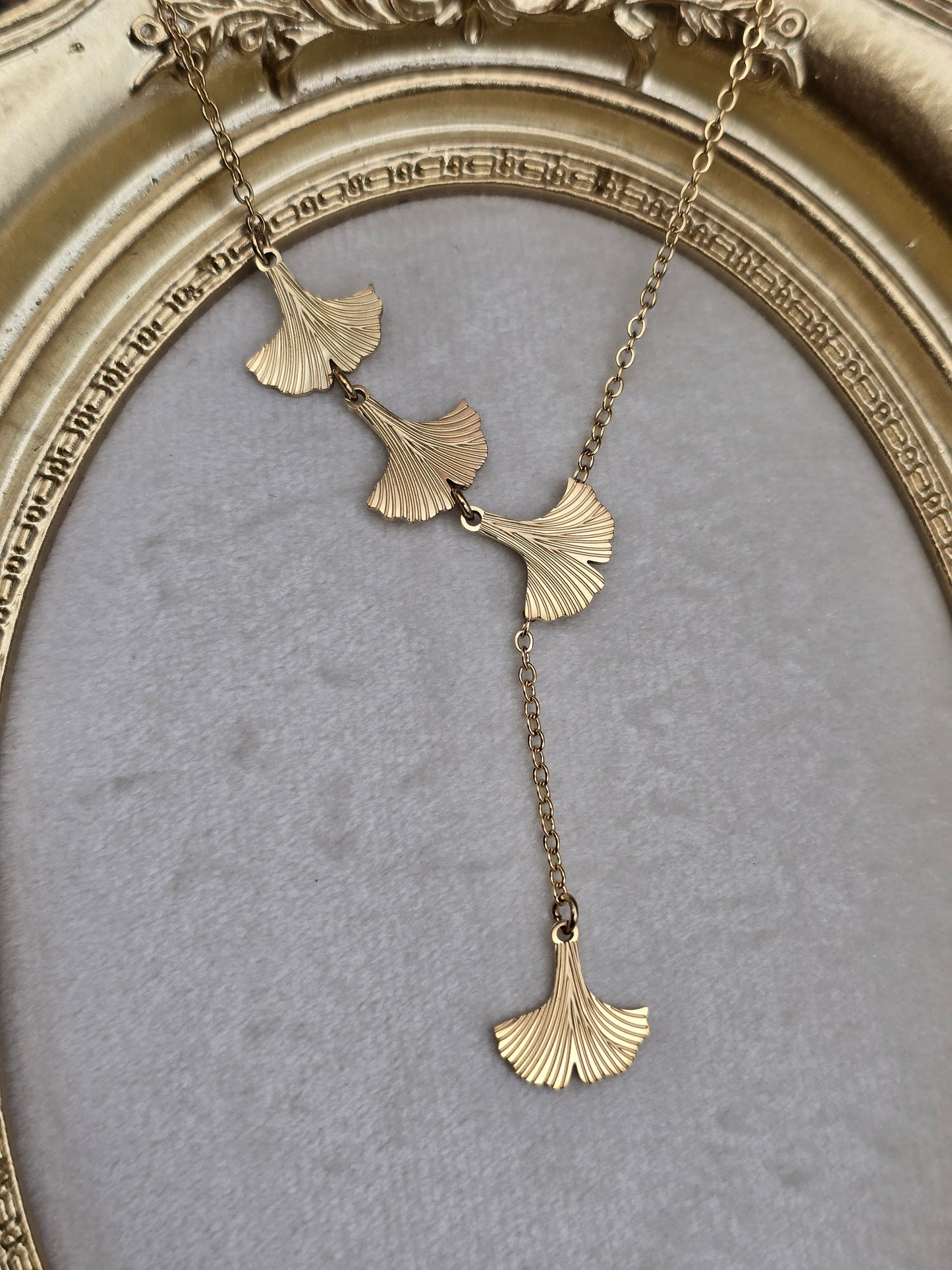 Collier Ginkgo cascade