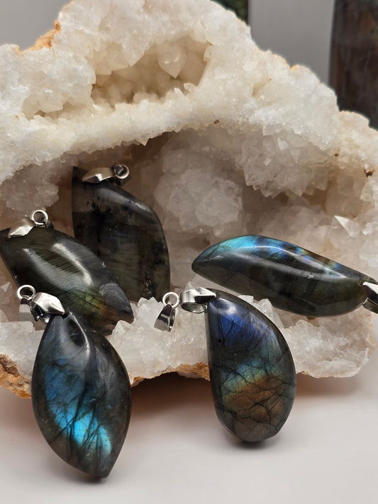 Pendentif labradorite sur chaine