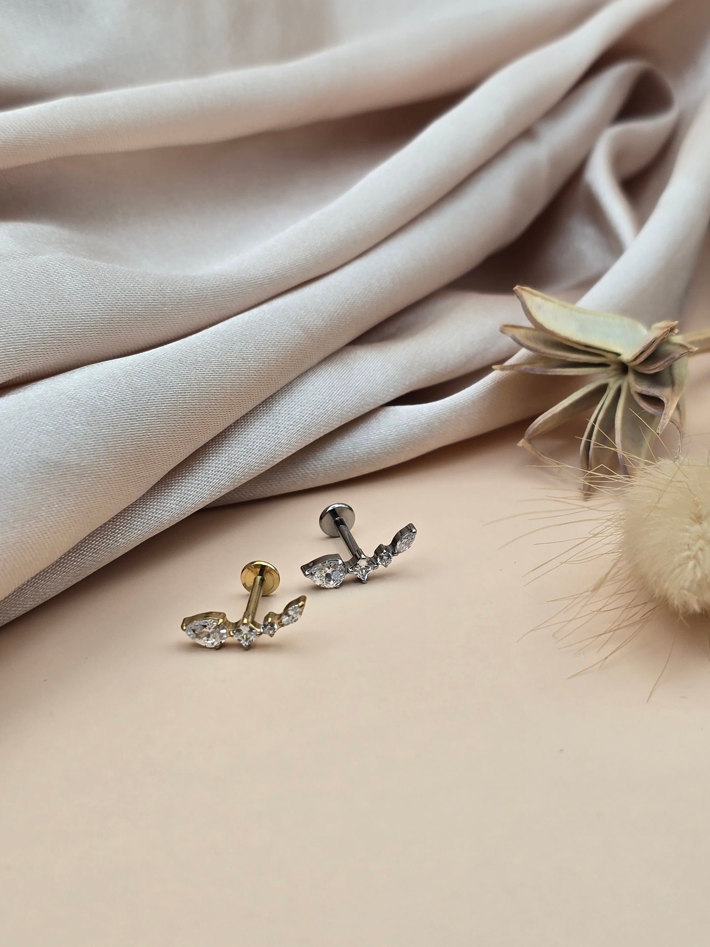 Piercing feuille – Titane & Zirconium