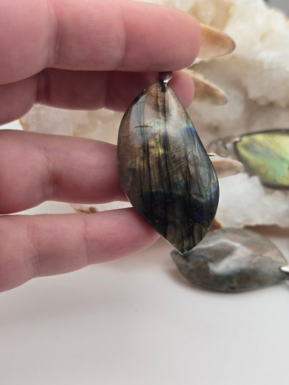 Pendentif labradorite sur chaine