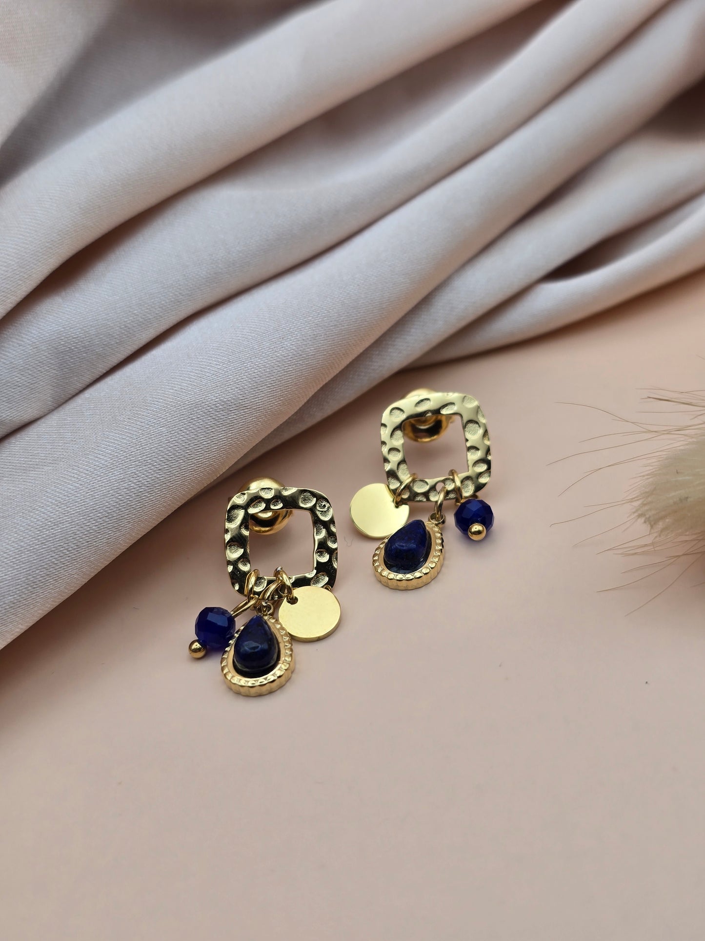 Boucles d’oreilles & pierre naturelle – Éclat d’âme