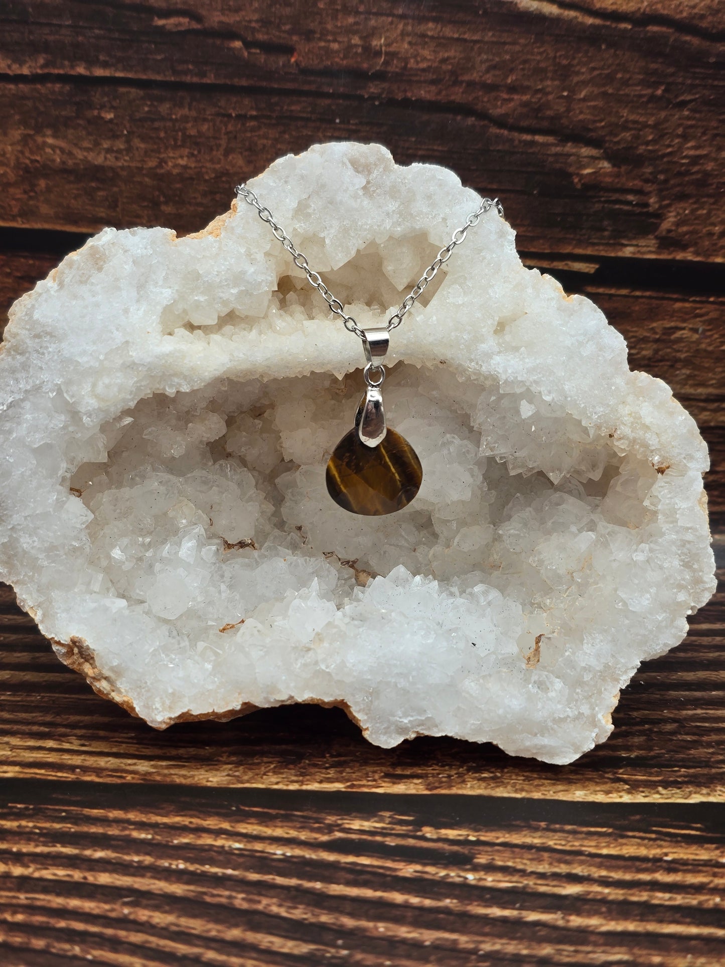 Collier facetté
