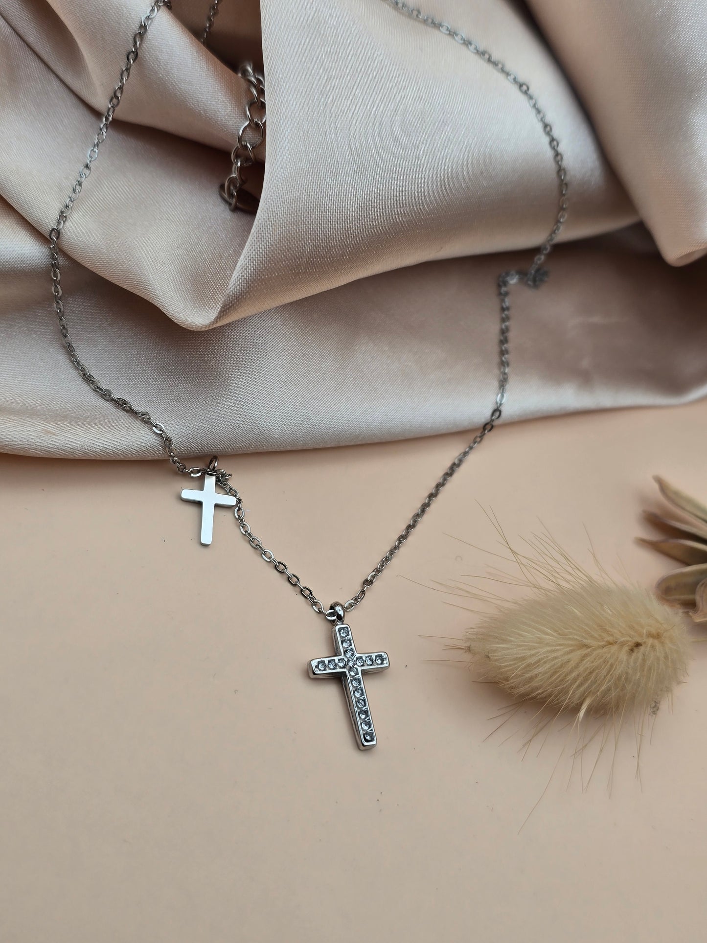 Collier double croix strass