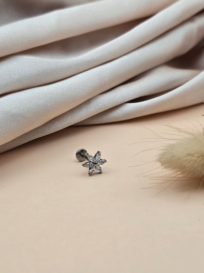 Piercing Fleur – Titane & Zirconium