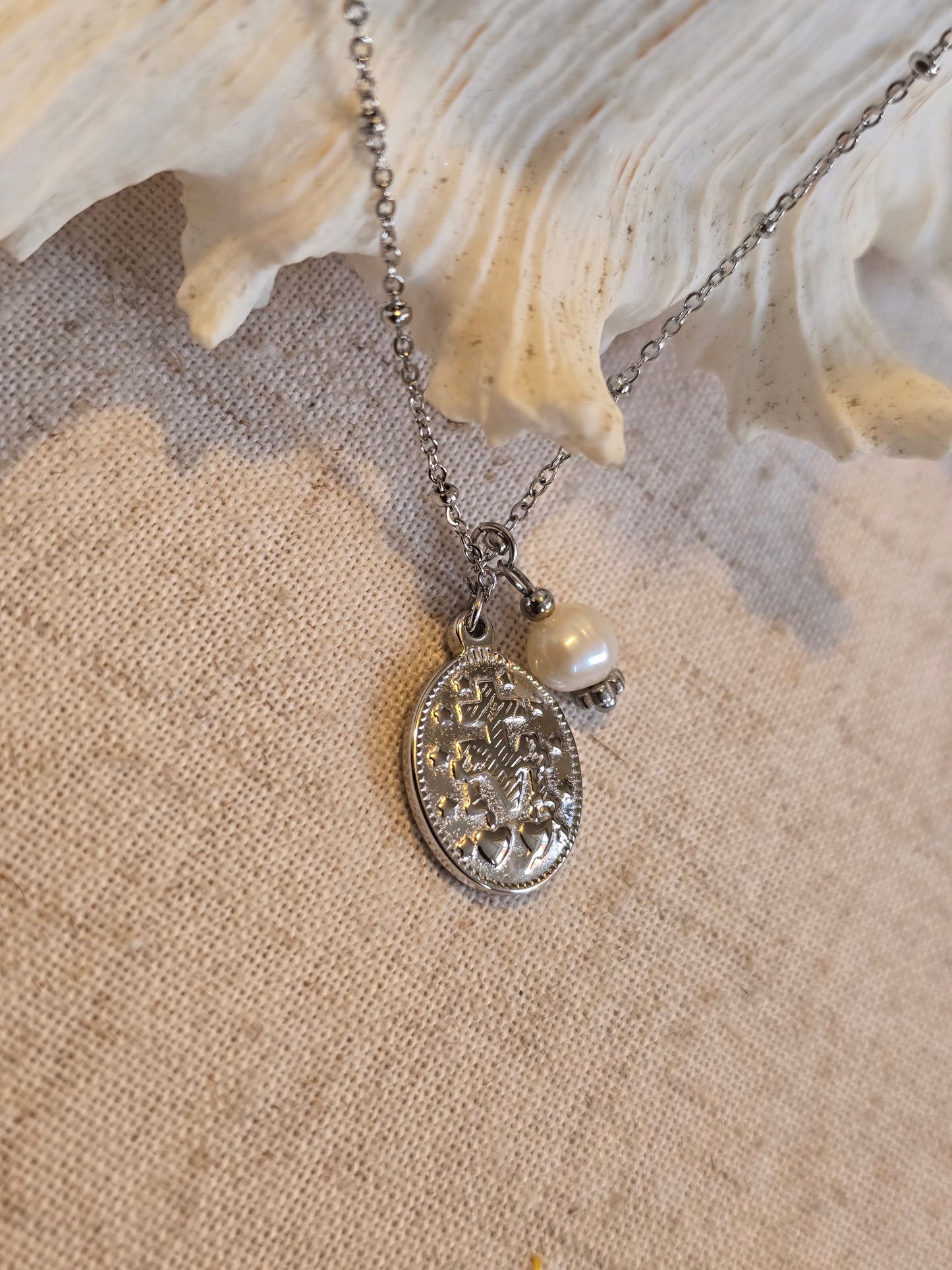 Collier Vierge Marie – Acier inoxydable