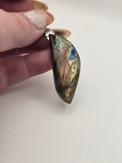 Pendentif labradorite sur chaine